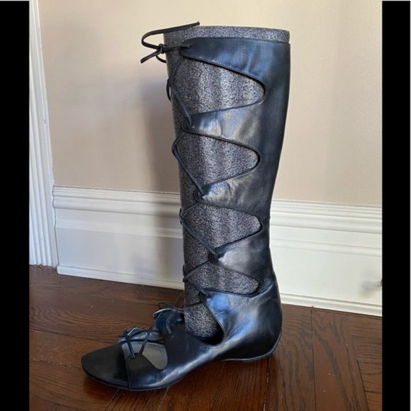 Kenneth Cole Black Flat Tall Gladiator Sandals - Picture 3 of 8